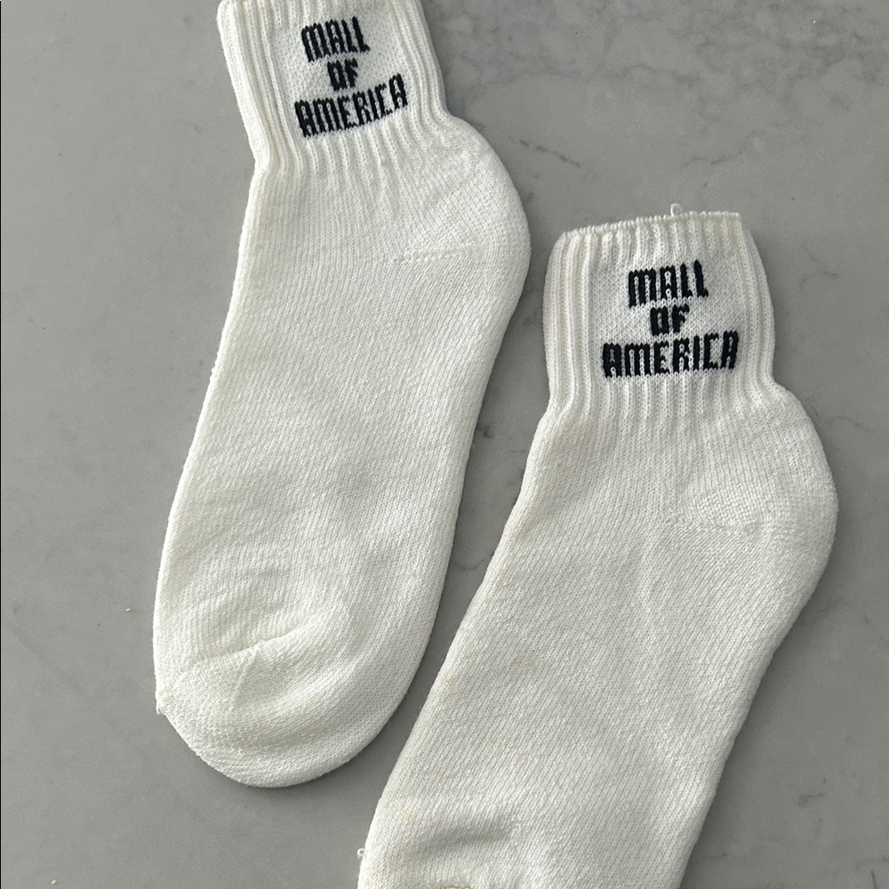 Vintage Mall of America socks